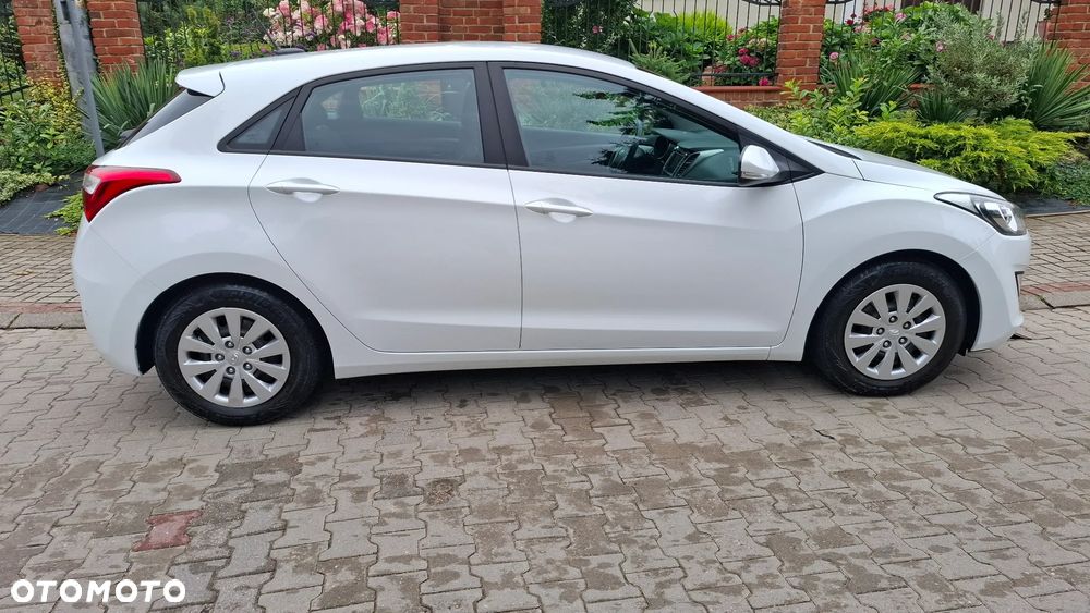 Hyundai i30 1.4 Passion Plus - 6