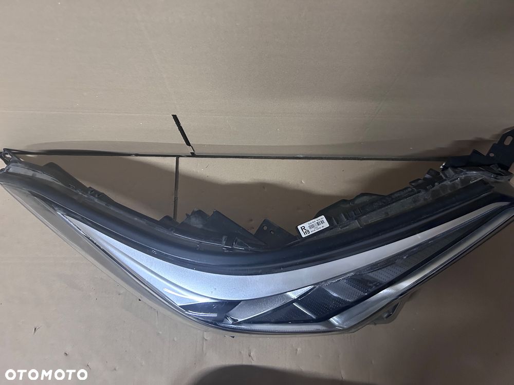 LAMPA PRAWA TOYOTA CHR 16-20 FULL LED PRZÓD PRZEDNIA - 5