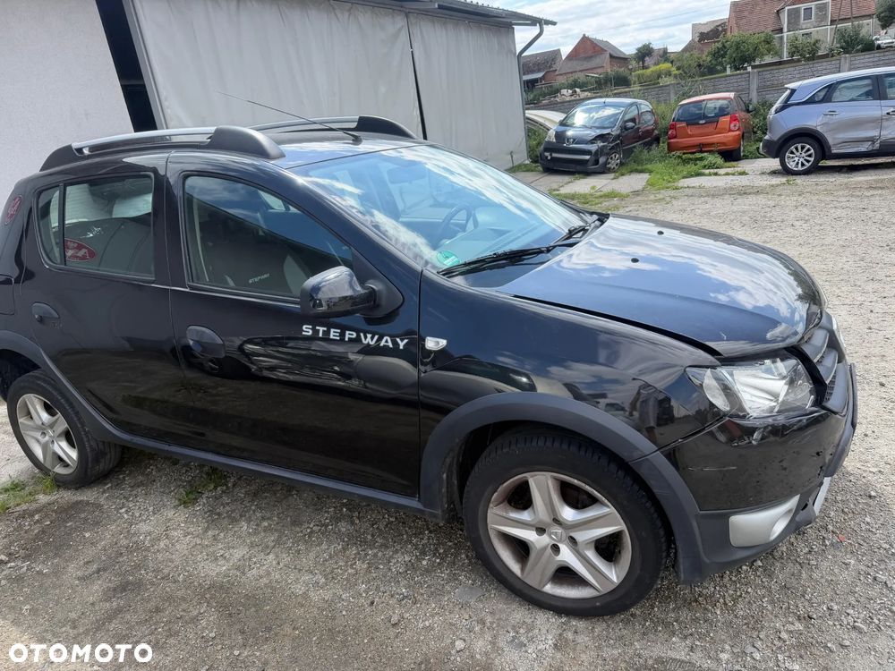 Dacia Sandero Stepway TCe 90 (S&S) Celebration - 1
