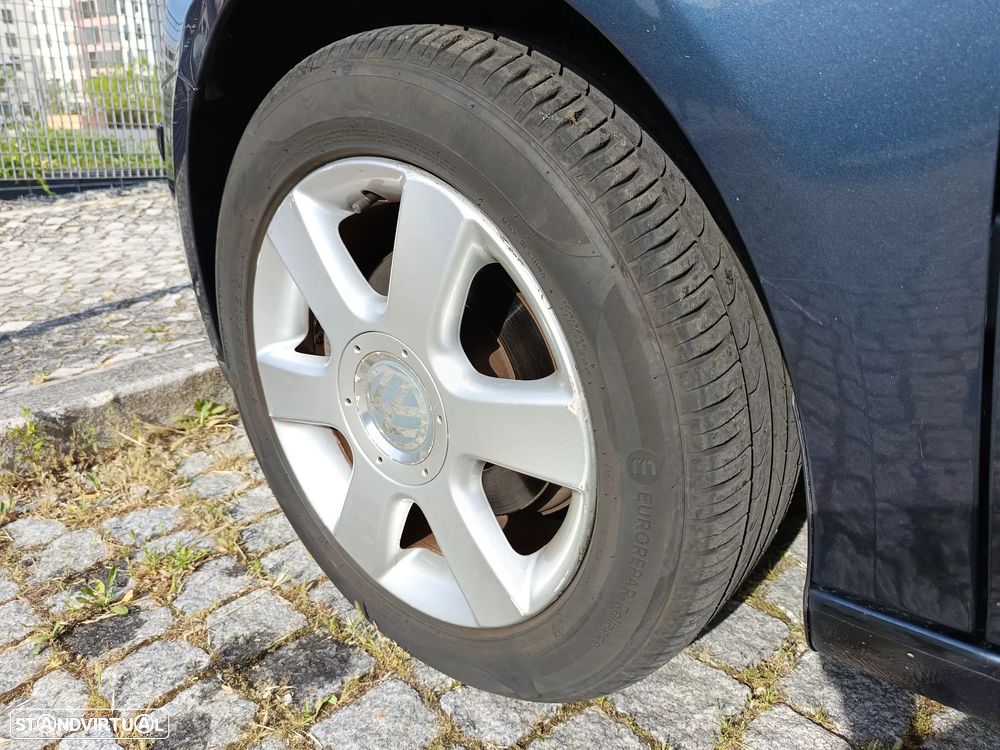 VW Golf 1.9 TDi Confortline DSG 7V - 27