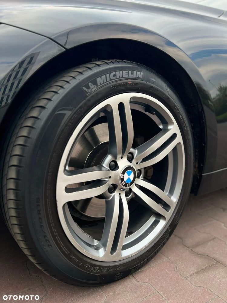 BMW Seria 3 328i Sport Line - 17