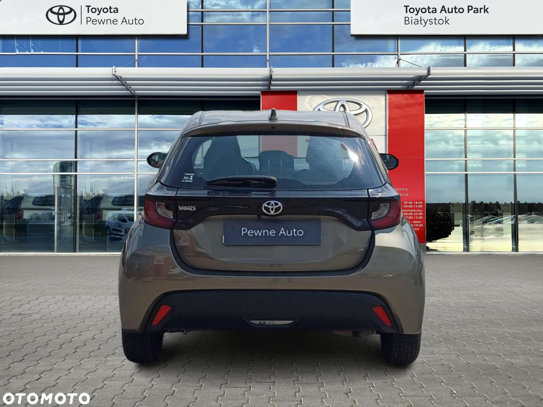 Toyota Yaris - 4