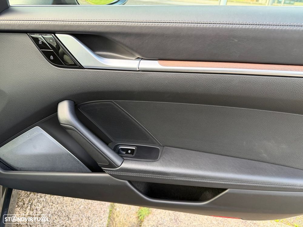 Porsche 911 (992) Carrera 4S PDK - 35