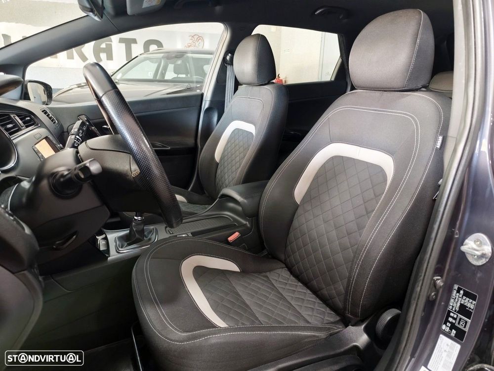 Kia Ceed SW 1.6 CRDi GT Line - 9