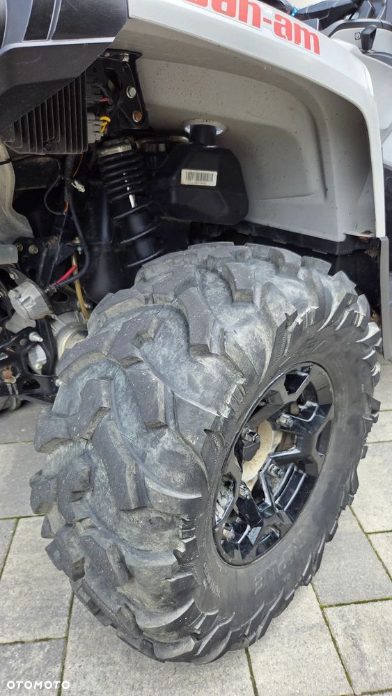 Can-Am Outlander Max - 14