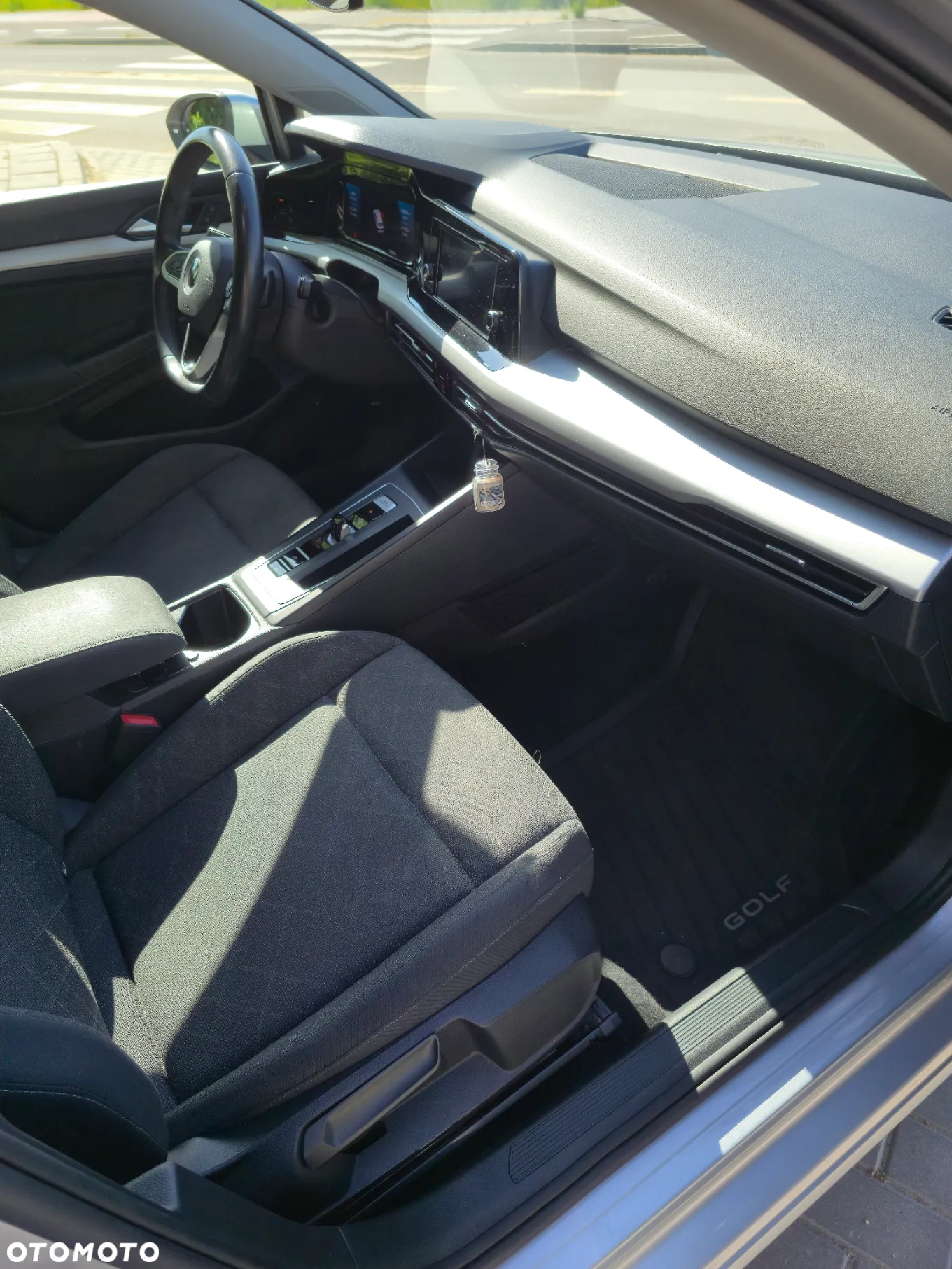 Volkswagen Golf - 14