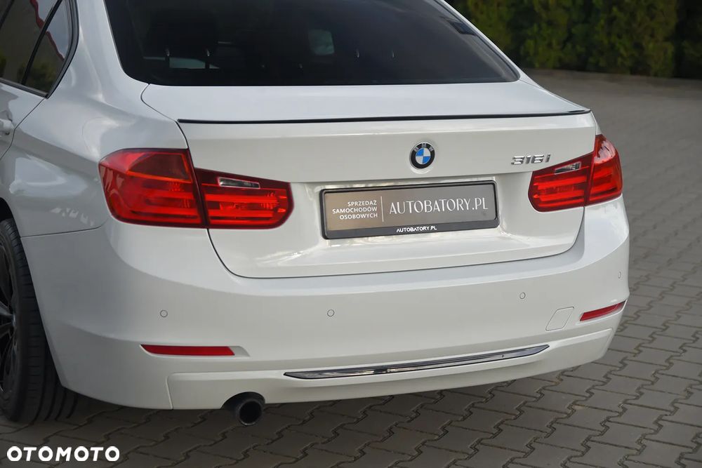 BMW Seria 3 316i - 17