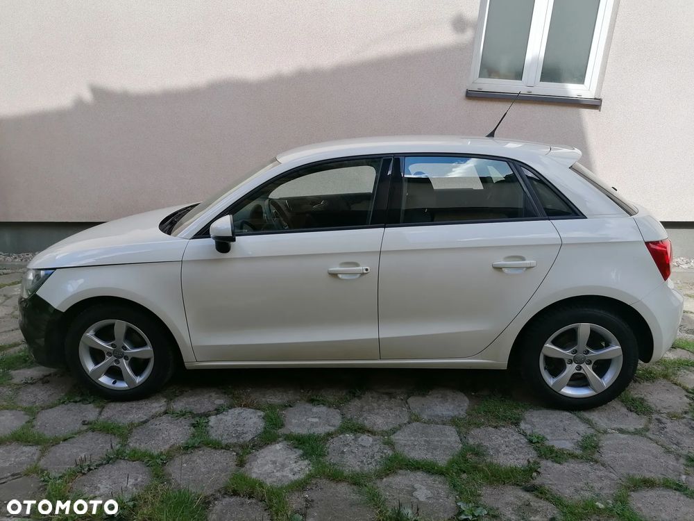 Audi A1 Sportback 1.2 TFSI Attraction - 2