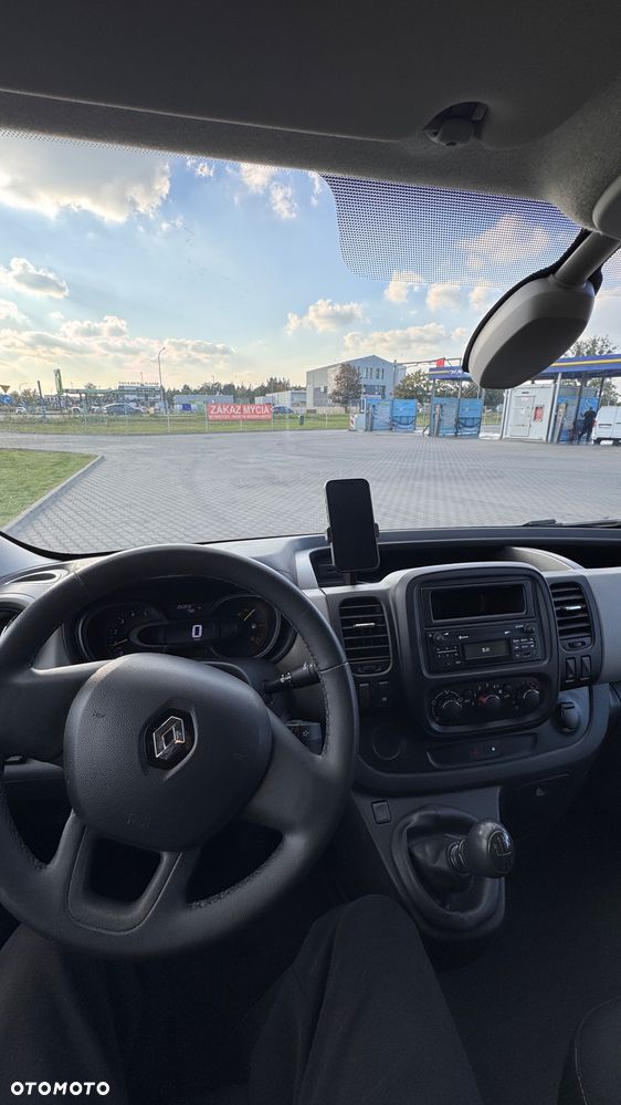 Renault TRAFIC - 10