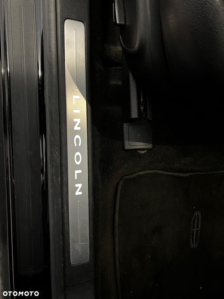 Lincoln MKZ - 28