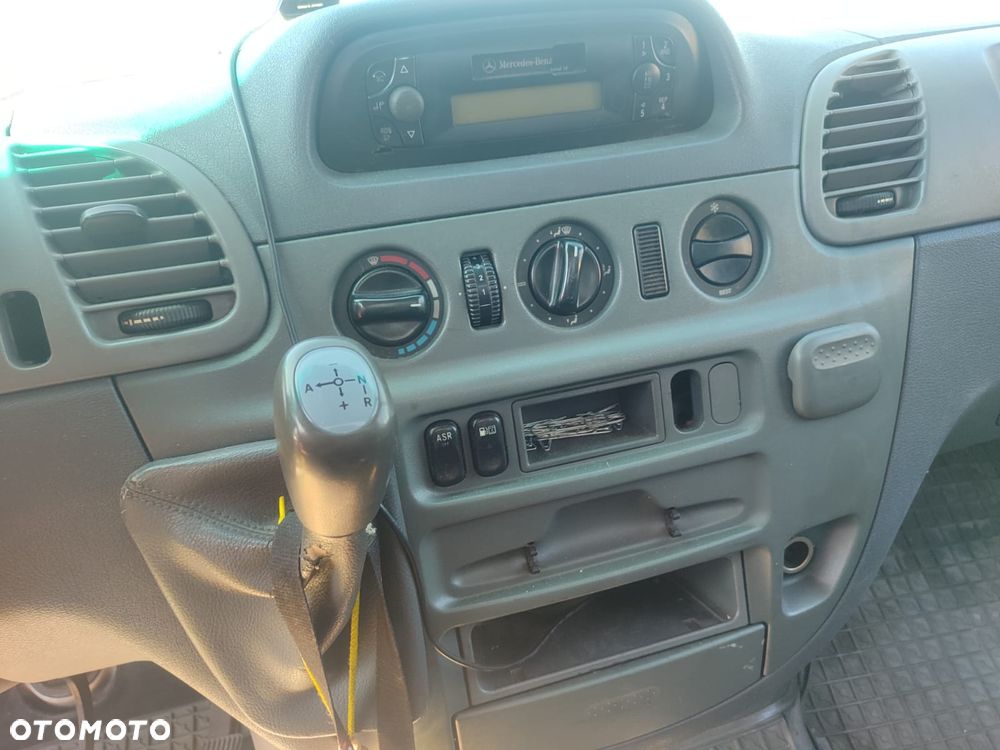 Mercedes-Benz Sprinter - 5