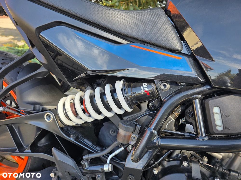 KTM Duke 125 - 19
