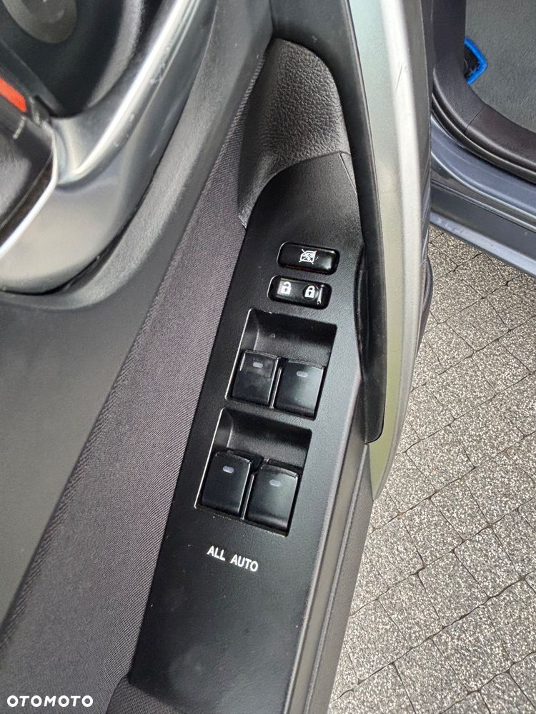 Toyota Auris 1.8 HSD Prestige NAVI - 23