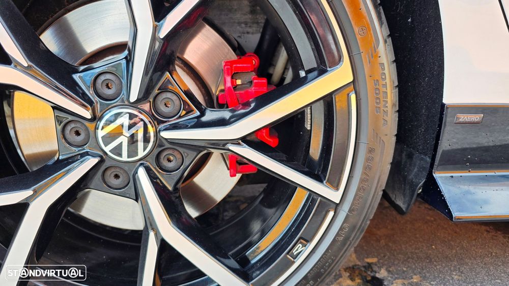 VW Golf 2.0 TSI GTI DSG - 37