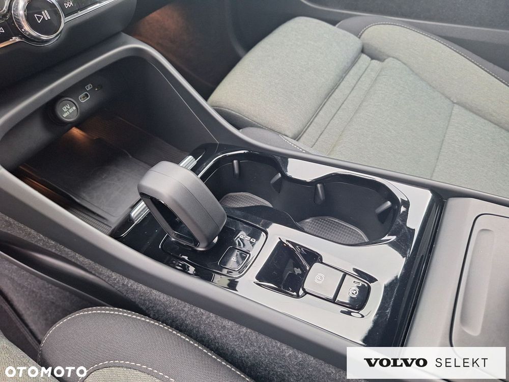 Volvo XC 40 - 26