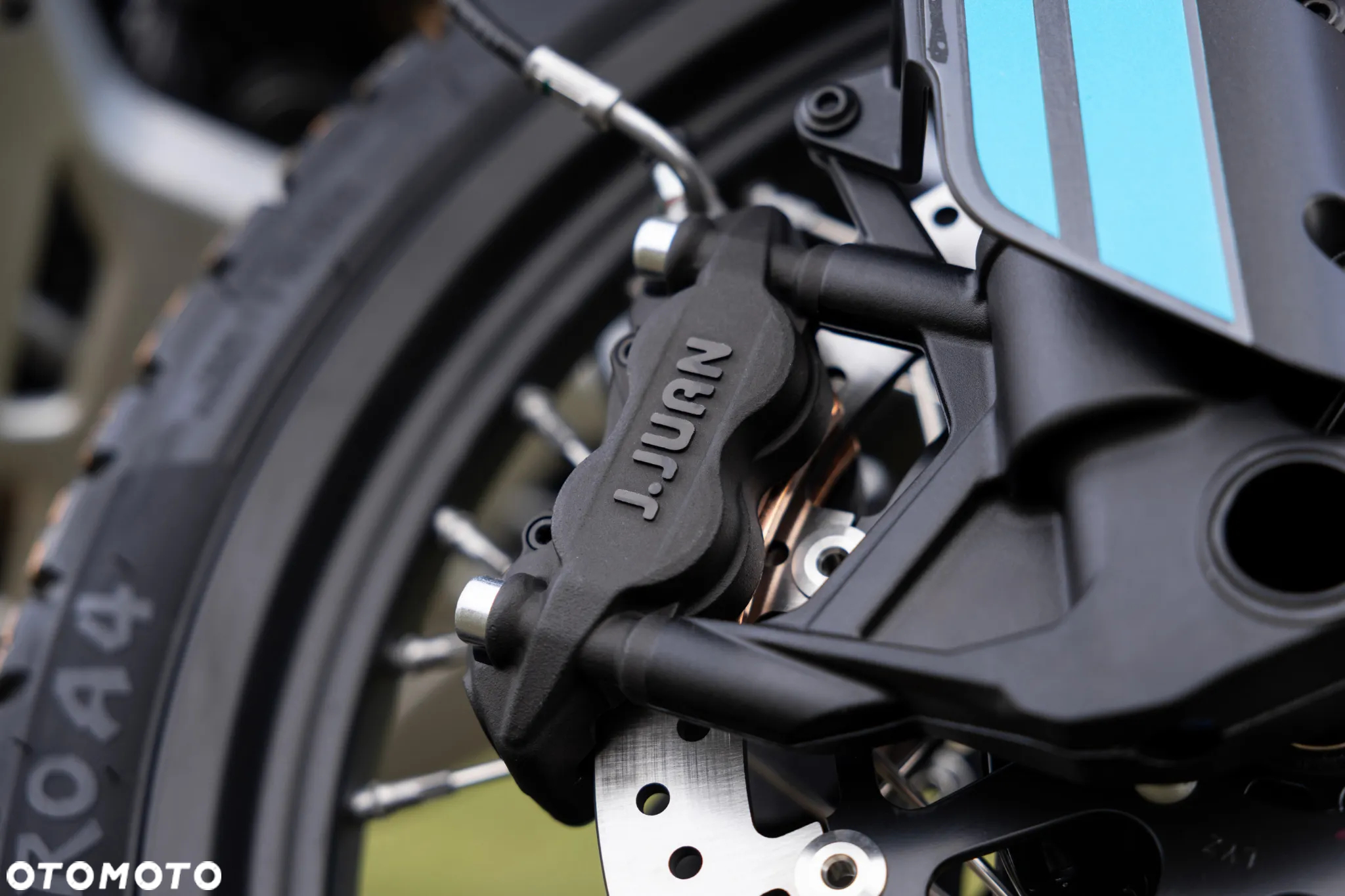 CFMoto MT-X - 8