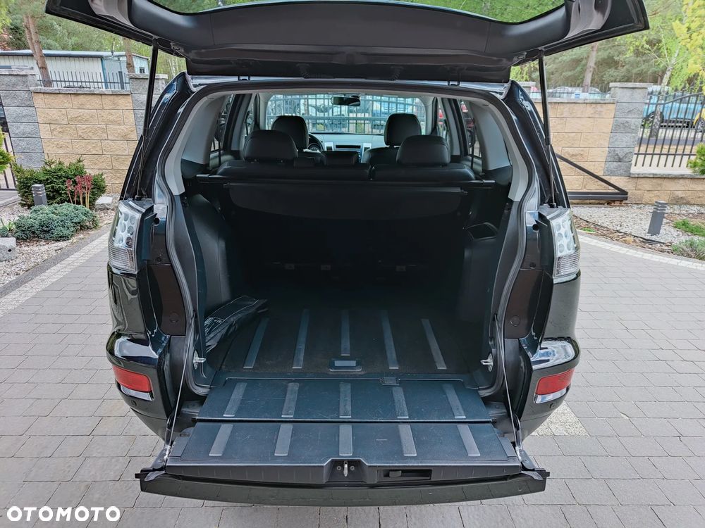 Mitsubishi Outlander 2.2 DI-D 4WD TC-SST Intense - 8