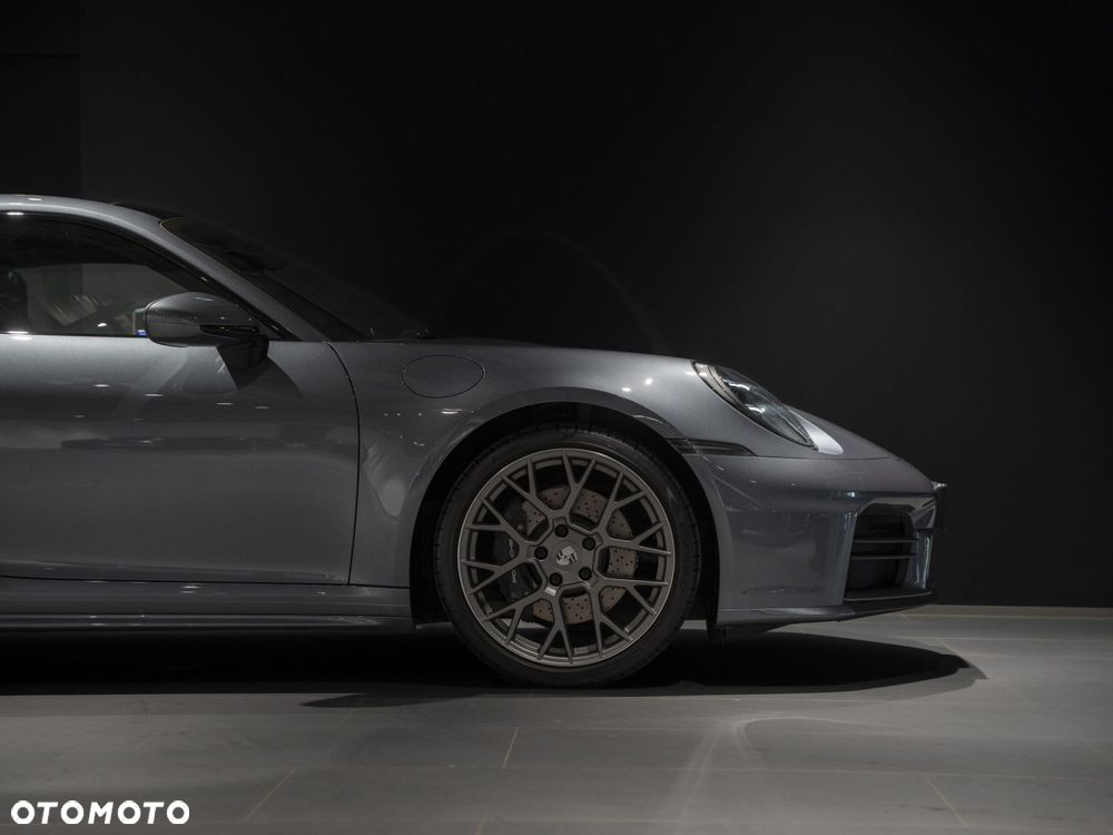Porsche 911 Carrera PDK - 11