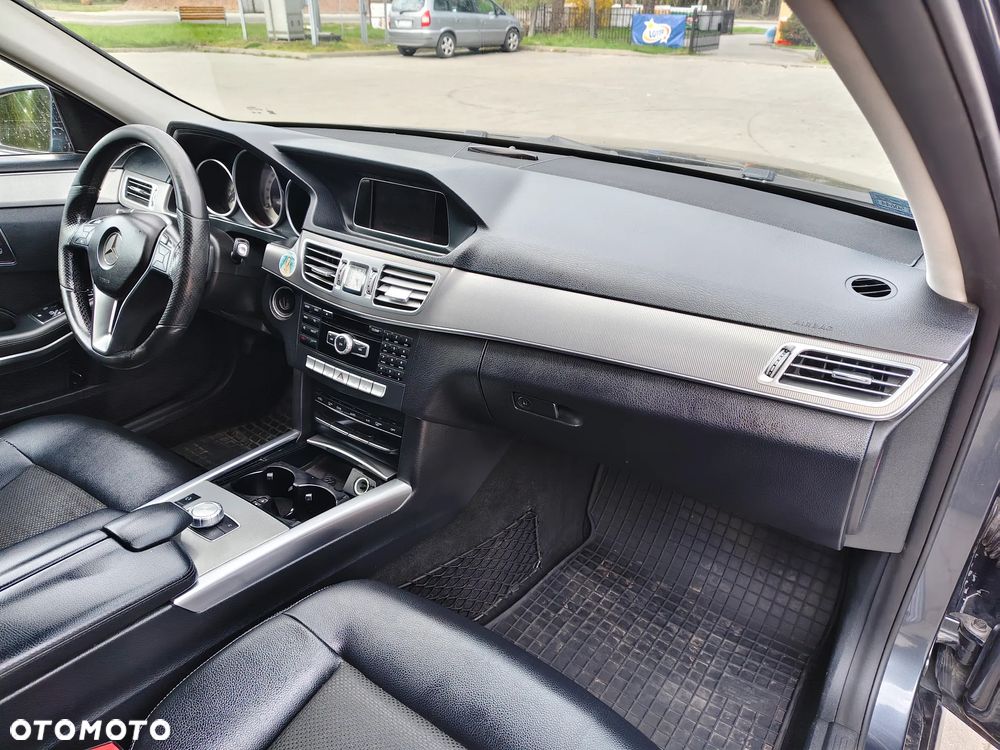 Mercedes-Benz Klasa E 250 BlueTEC 4Matic 7G-TRONIC Avantgarde - 9