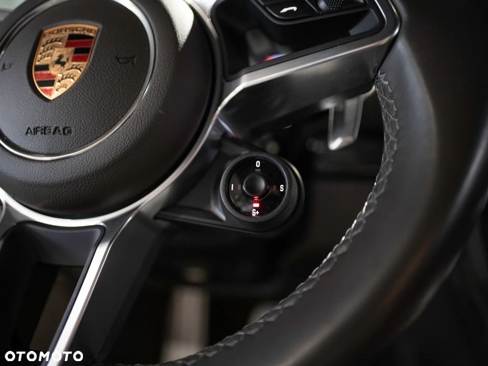 Porsche 718 Cayman GPF S PDK - 27