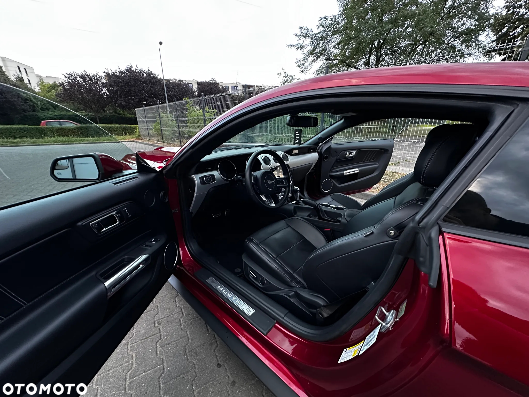 Ford Mustang 5.0 V8 GT - 14