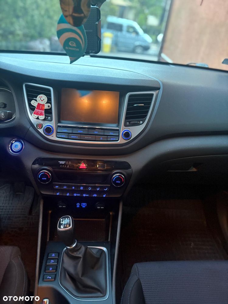 Hyundai Tucson 2.0 CRDI BlueDrive Style 2WD - 7