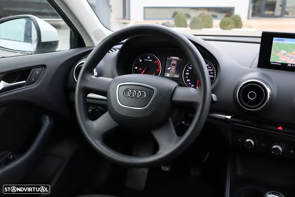 Audi A3 Sportback 1.6 TDI Advance - 7