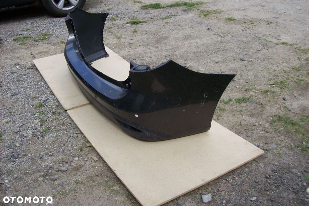 zderzak tylny mazda 5 4xpdc rok 10/18 - 3