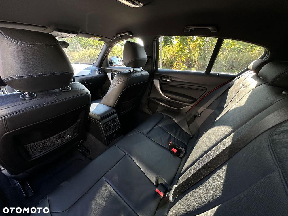 BMW Seria 1 120i M Sport - 11
