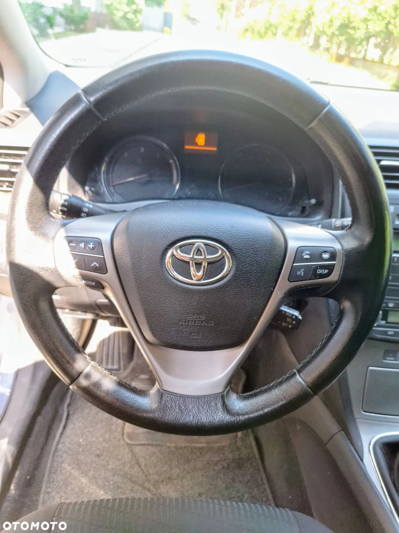 Toyota Avensis 2.0 D-4D - 11