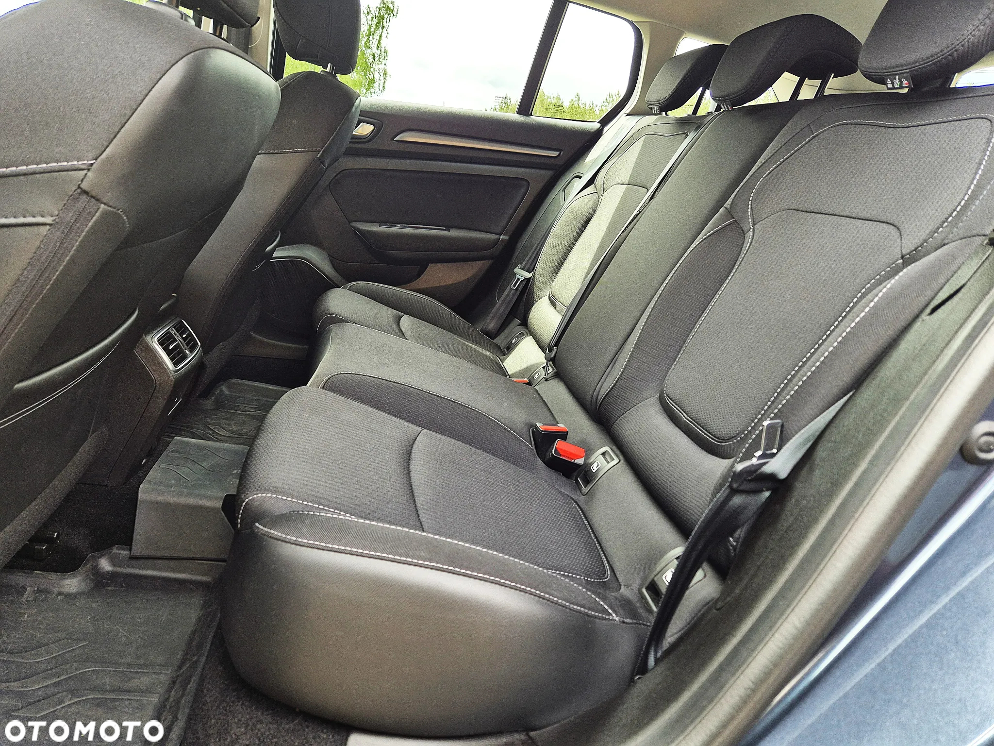 Renault Megane 1.3 TCe FAP Zen - 11