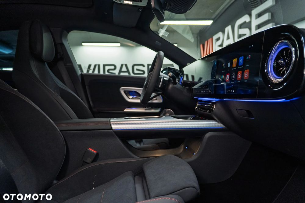 Mercedes-Benz CLA - 31