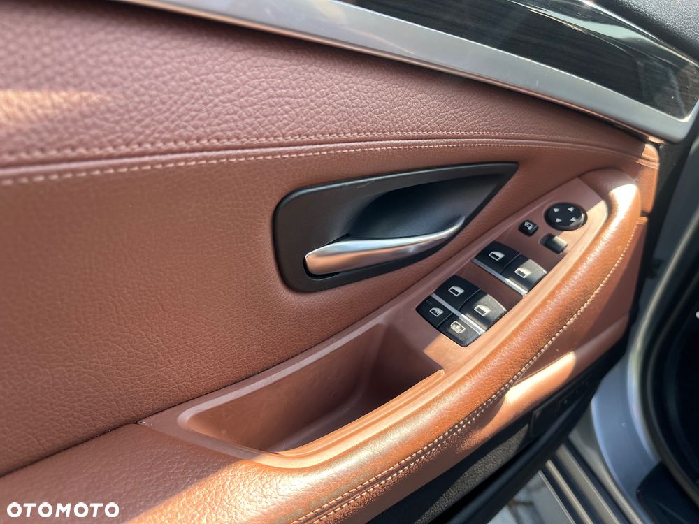 BMW Seria 5 530d - 22