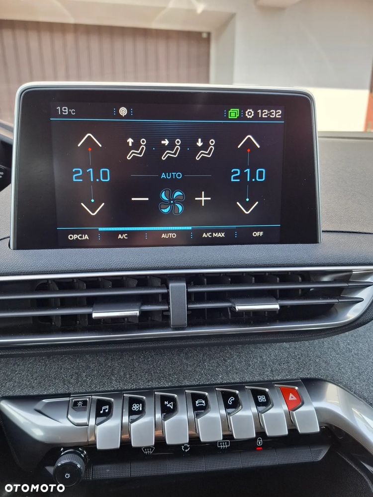 Peugeot 3008 HDi FAP 150 Premium - 19