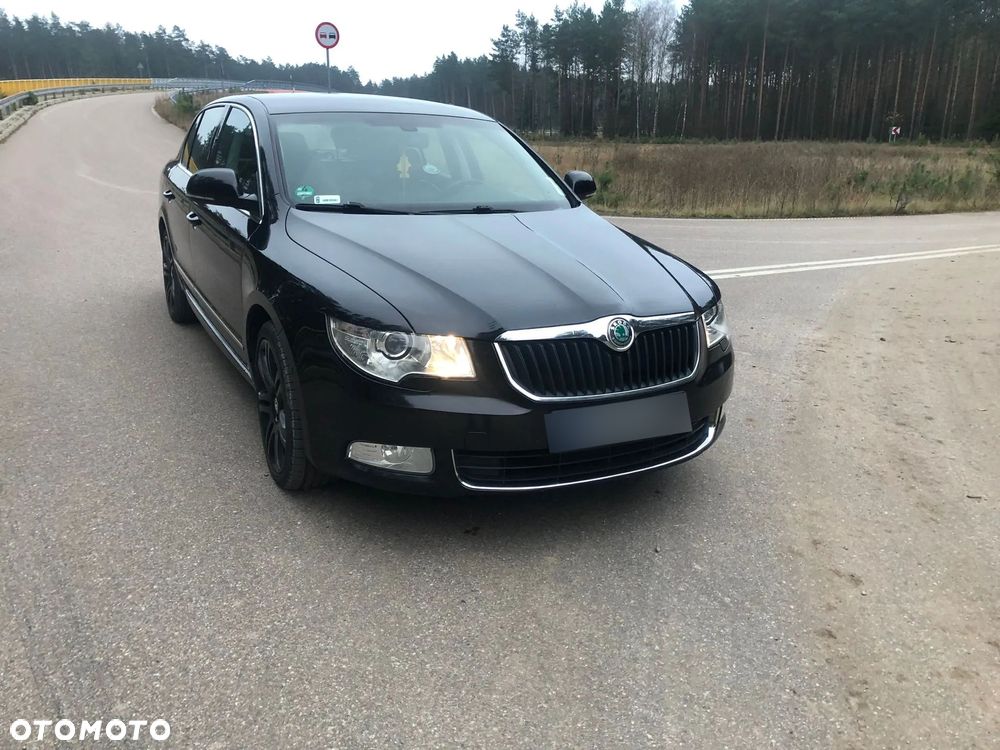 Skoda Superb 2.0 TDI Elegance DSG - 2