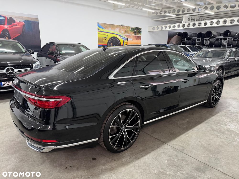 Audi A8 - 7
