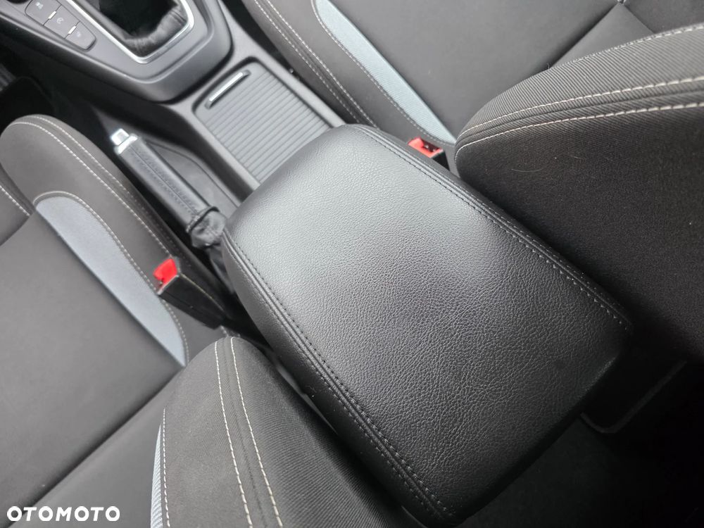 Ford Focus 2.0 TDCi ST - 34