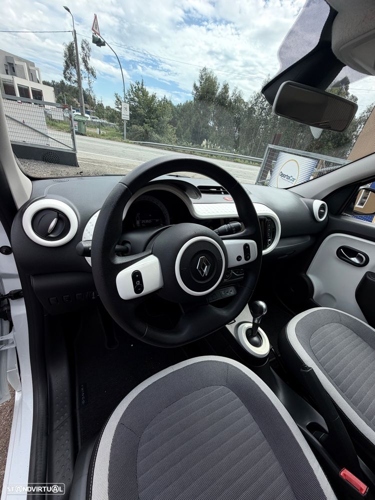 Renault Twingo E-Tech. 22 Techno - 31