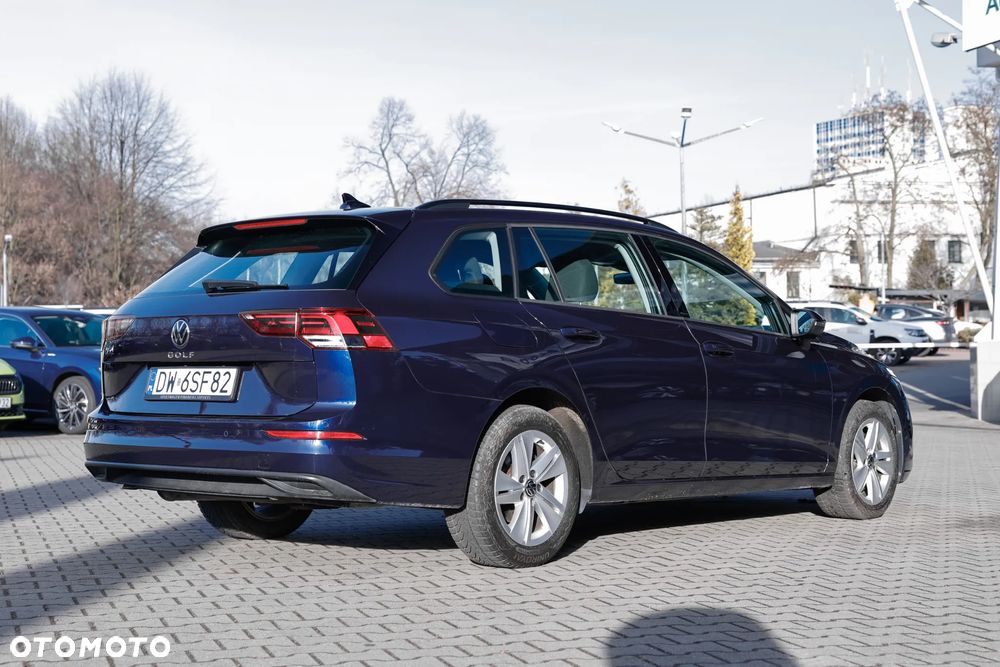 Volkswagen Golf - 8
