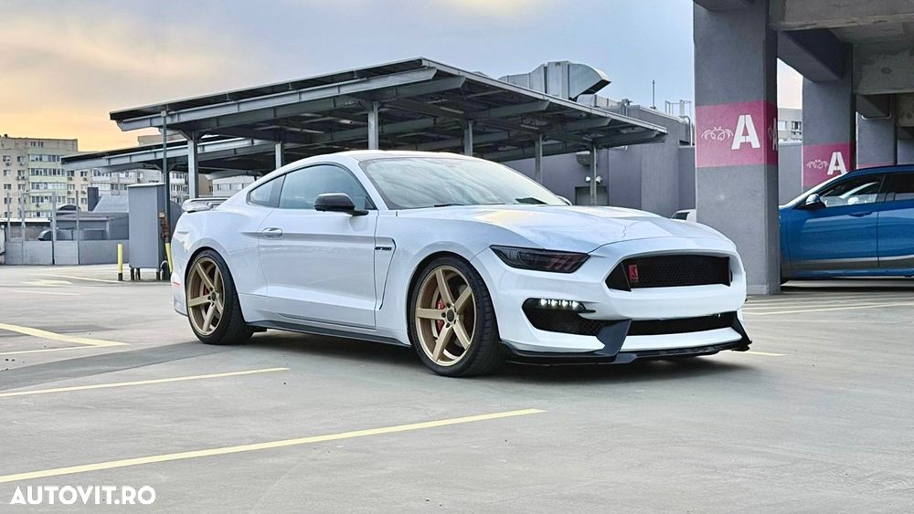 Ford Mustang 2.3 Eco Boost Aut. - 2