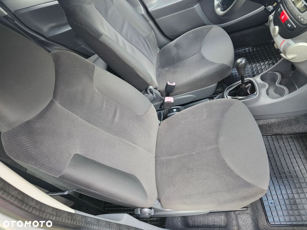 Citroën C1 1.0i Desire - 24