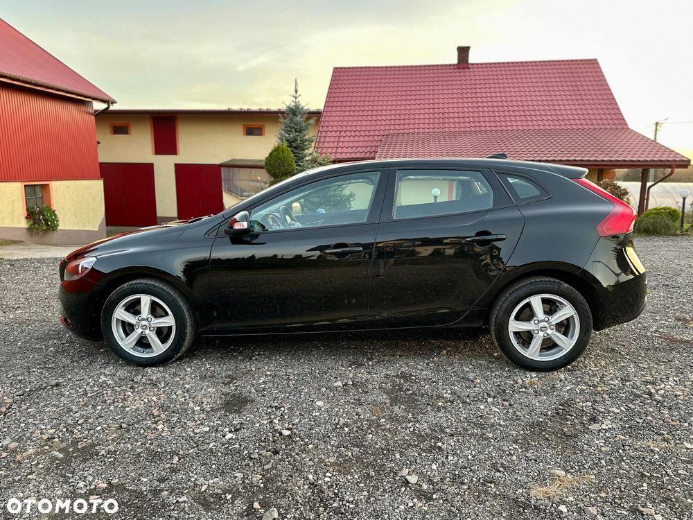 Volvo V40 D2 - 8