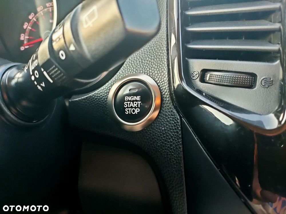 Kia Venga - 32