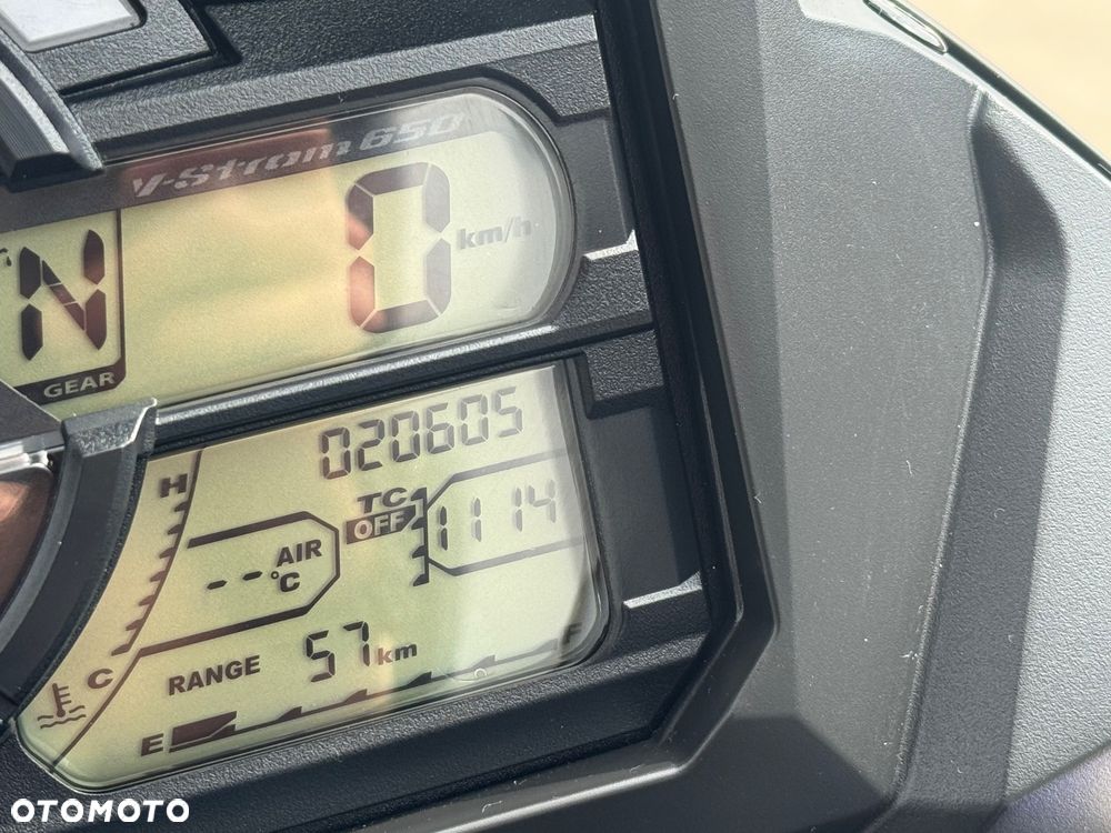Suzuki V-STROM - 21