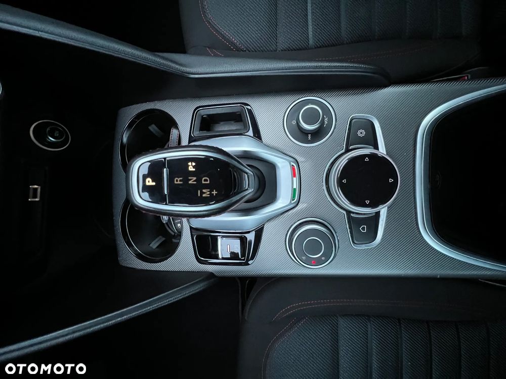 Alfa Romeo Giulia 2.0 Turbo Business - 20