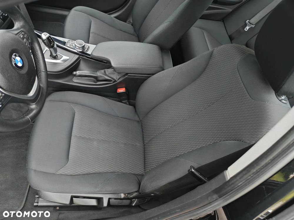 BMW Seria 3 320d Advantage - 27
