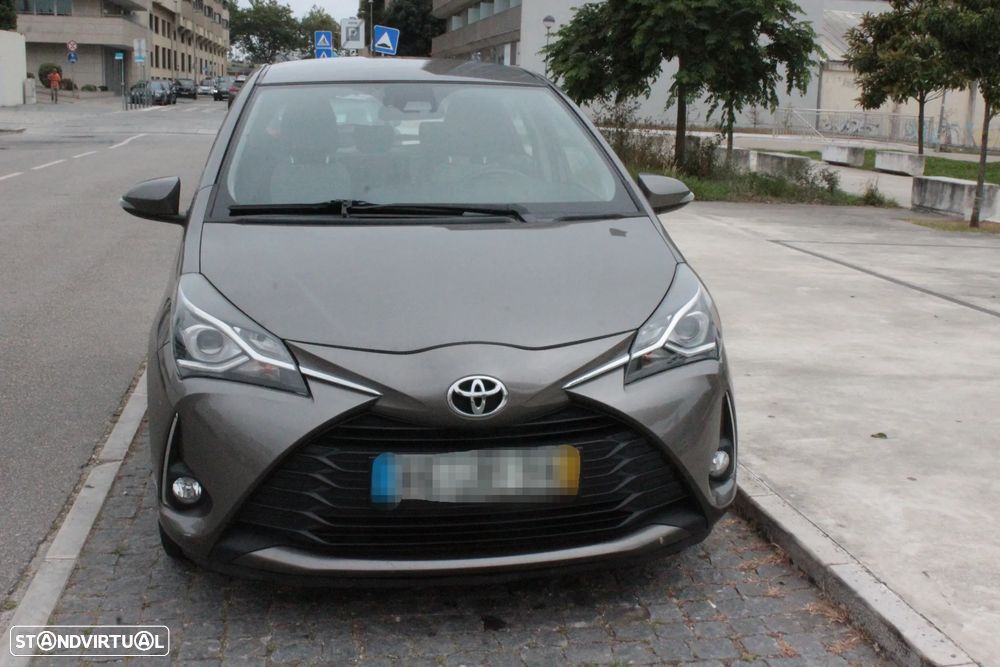 Toyota Yaris 1.0 VVT-i Comfort+P.Style - 1