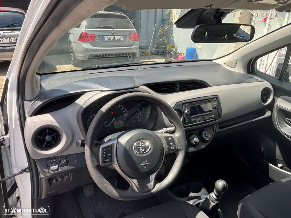 Toyota Yaris 1.4 D-4D ACtive+AC - 8