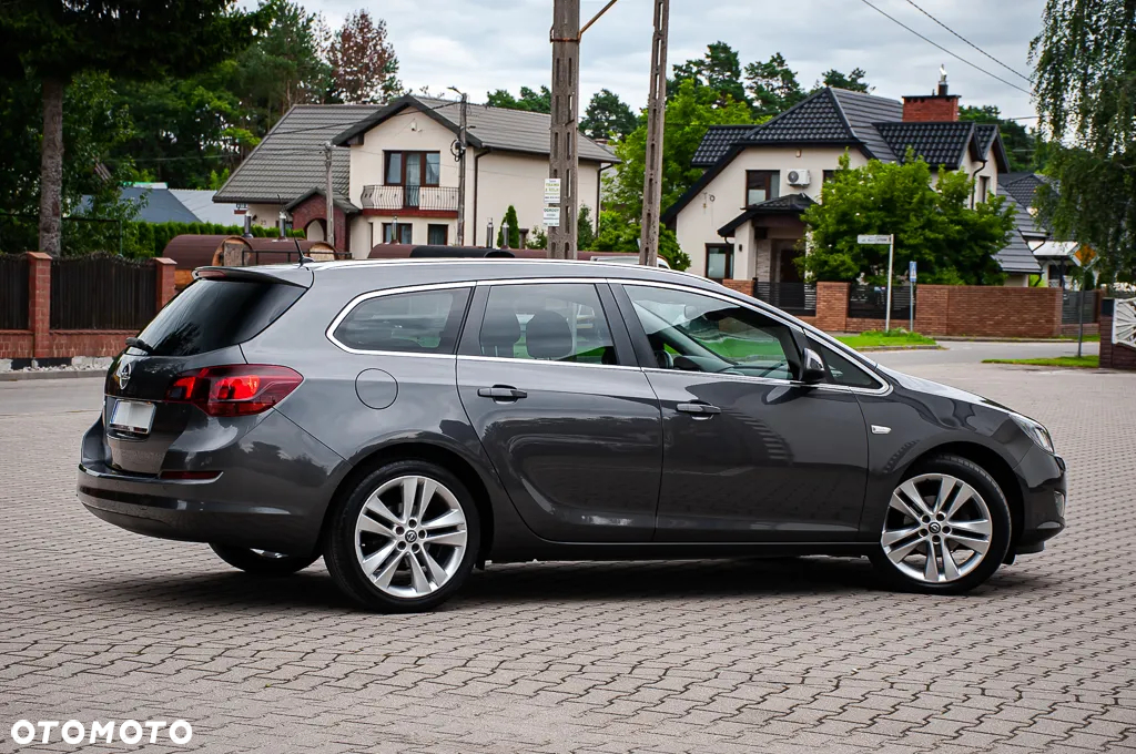 Opel Astra 1.6 Cosmo - 19