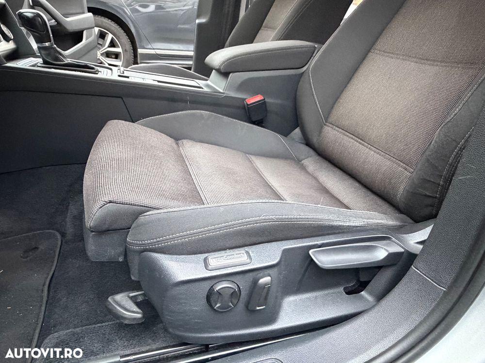 Volkswagen Passat Variant 2.0 TDI DSG Comfortline - 9